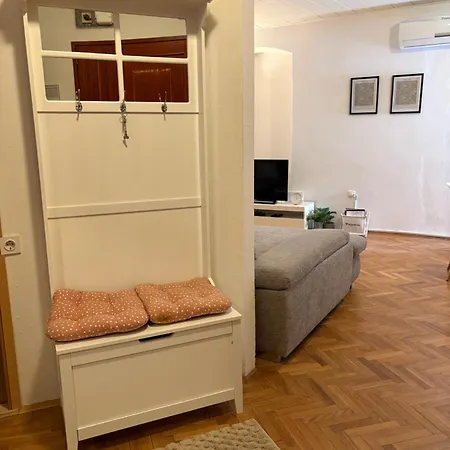 Boutique Kaja Walk To Old Town & Riva Penzion Split